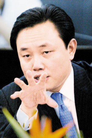 国美董事局主席黄光裕被拘 涉嫌 操纵股票市场