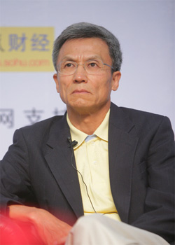 中欧国际工商管理学院教授许小年