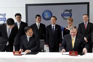 2010年吉利收购沃尔沃，实现了中国车企全面收购豪华品牌的创举。