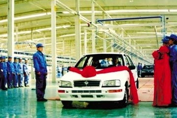 1997年，吉利正式进入汽车产业