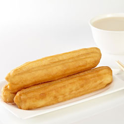 懒人美食:零技术含量制作米发糕和油条