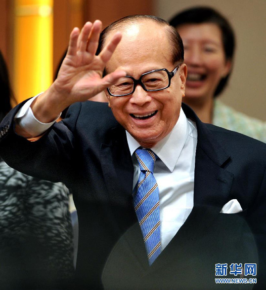 李嘉诚抛售410亿香港大陆资产