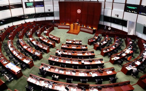 搜狐连线第115期:香港政改对经济影响几何