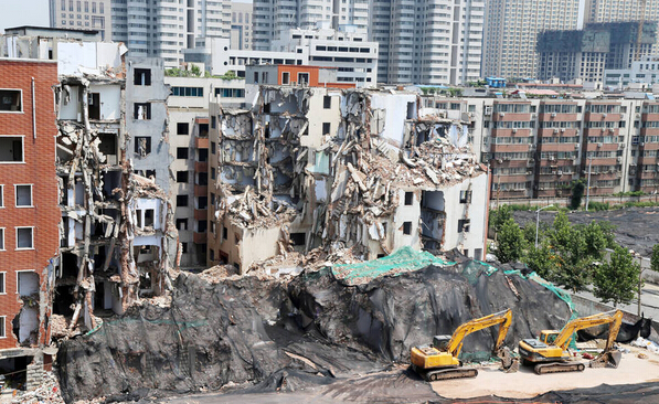郑州拆迁:2100个工地相当于1万个足球场大小