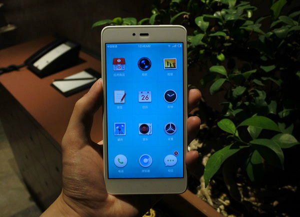 顶配版小米Note图赏:土豪金上身的小米机皇-搜狐科技