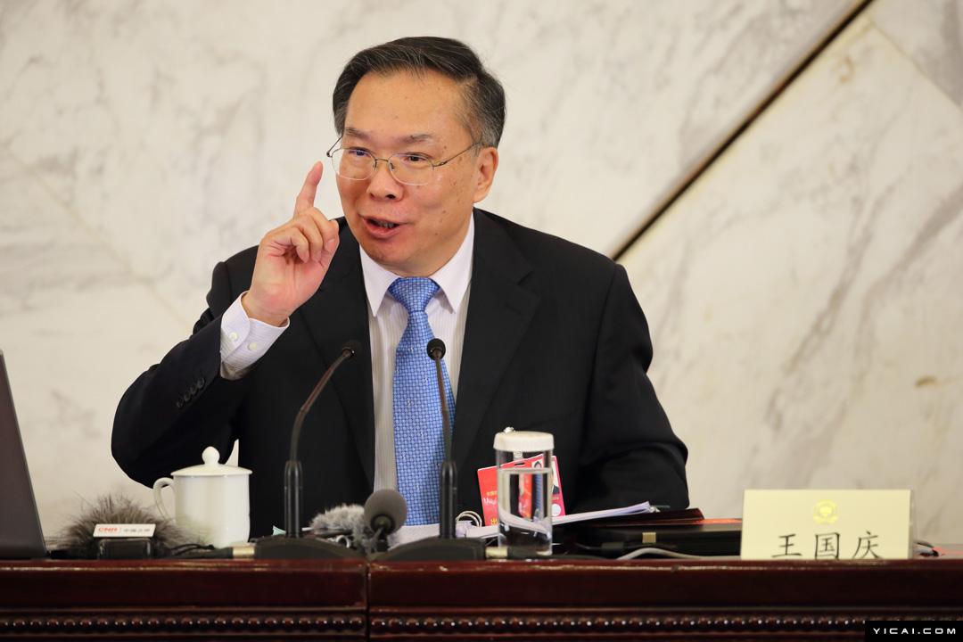 政协发言人王国庆首秀
