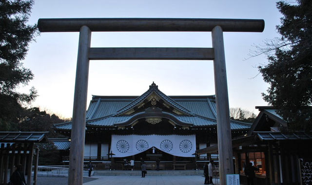 原称东京招魂社,以纪念在明治维新时期日本内战戊辰战争中为恢复明治